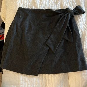Aritzia Wilfred Wrap Front Skirt